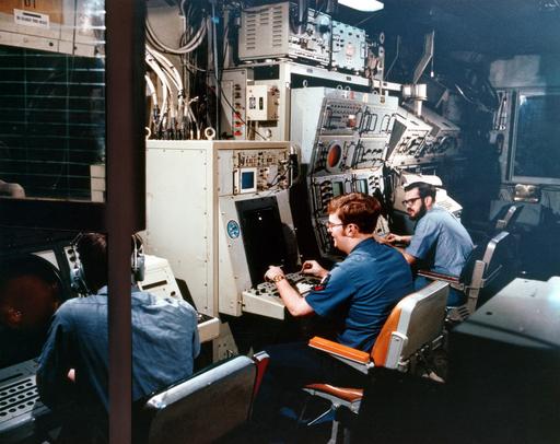 Electronic warfare technicians operate the AN/SLQ-17… — NARA and DVIDS ...