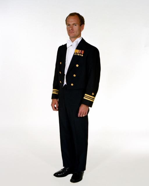 navy officer dress uniform Uniforms of the United States Rentals can be kept for up to three days Uniform: Dinner dress blue jacket,