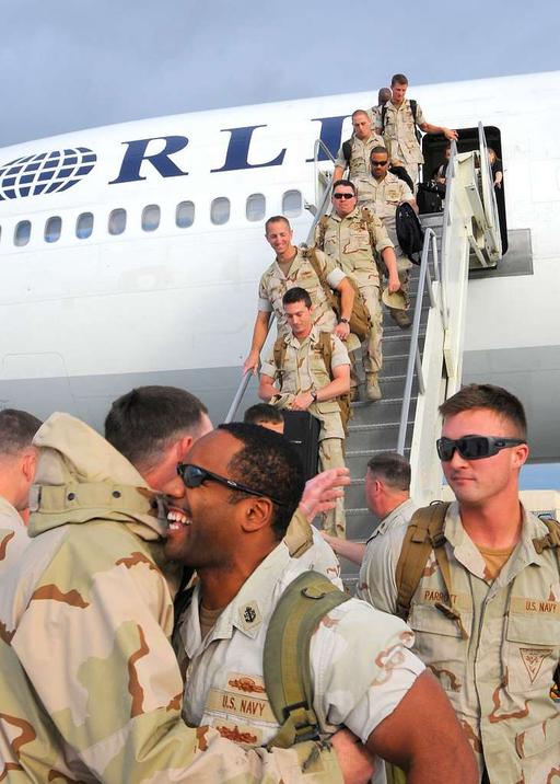 Sailors assigned to Maritime Expeditionary Security Squadron (MSRON) 3 ...