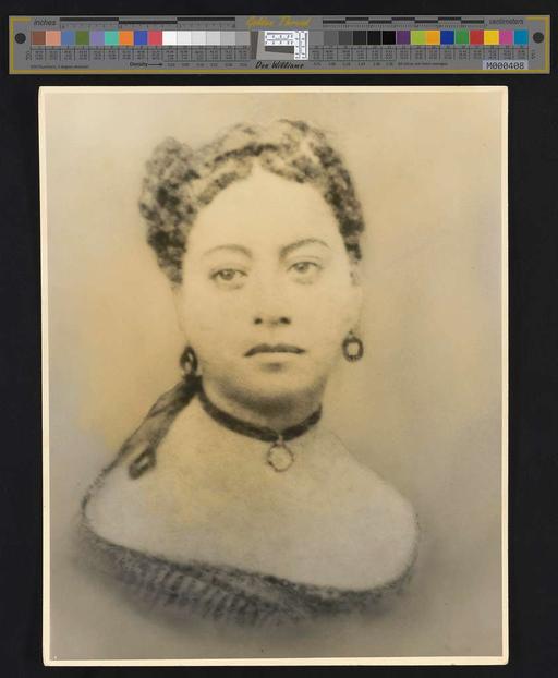 Queen Emma of Hawaii (PP-96-3-012, original), queen emma, hawaii, portrait, royalty, dress, lace, brooch, jewelry, monarch