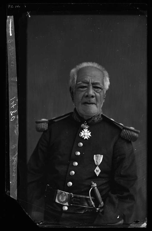 Paul Kanoa (PNLPC-13-07888, original), paul kanoa, hawaiian politician, businessman, portrait, hawaii, 19th century