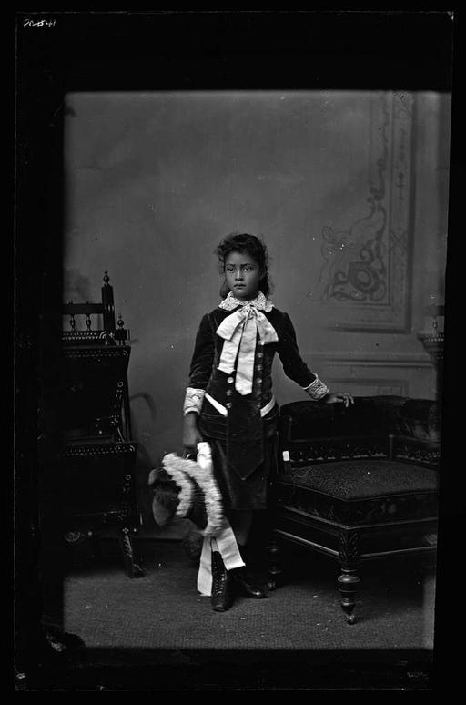 Young Kaiulani with bonnet (PNLPC-2-07547, original), princess kaiulani, kaiulani, bonnet, portrait, hawaiian royalty, young girl