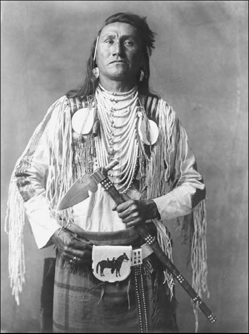 traditional dress of america Native-American-traditional-dress — PICRYL