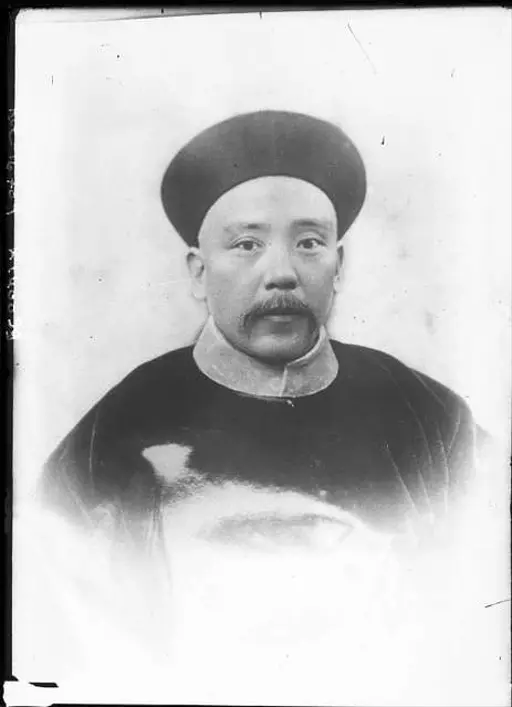 袁世凯中华民国临时大总统受任式之光景- 中國歷史圖片，維基媒體