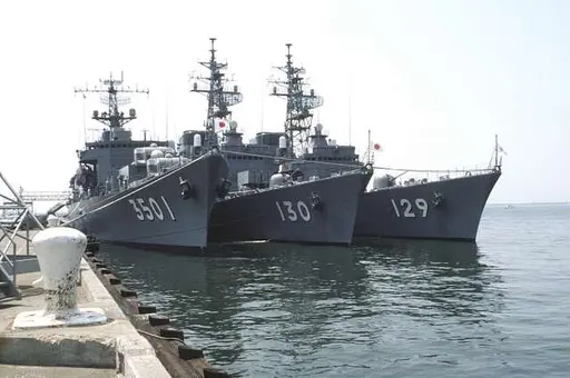[ビンテージ品] 練習艦 香取 (JDS Katori TV-3501) 部品？ webp