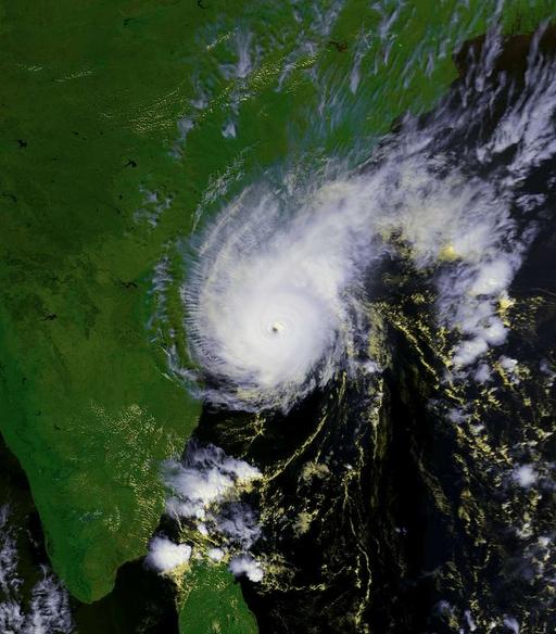 Typhoon Gay 08 nov 1989 0826Z — PICRYL - Public Domain Media