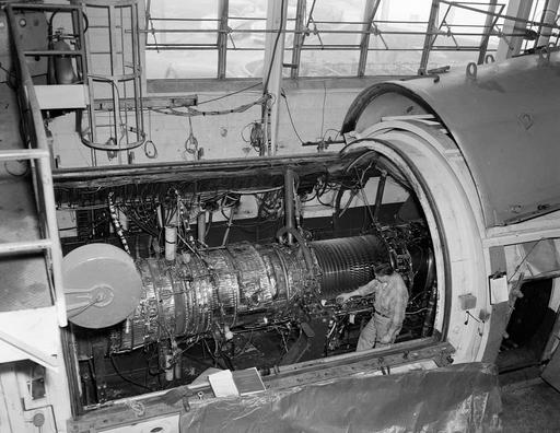 J-71 KOMPRESSOR UND KOMPRESSOR FASE NASA Identifier: C-1955-37884 ...