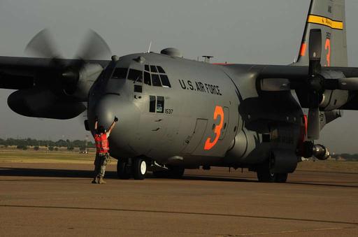 U.S. Air Force Master Sgt. Jeff Tschacher, 153rd Aircraft - PICRYL ...
