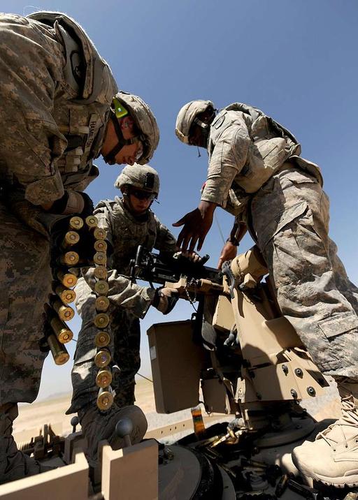 U.S. Army Pfc. Dustin Hamilton (left), Pfc. Jerik Erskine - NARA ...