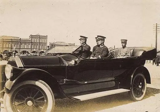 1923年停泊在高雄港外的裕仁太子御召艦金剛號Japanese battleship