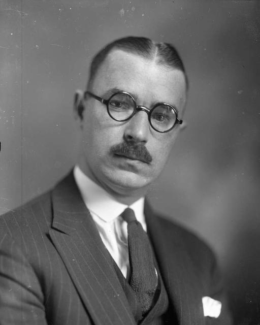 Original glass plate negative is from the J. C. Knowles Collection, PhC.182, State Archives of North Carolina. (8720642793), portrait, early 20th century, man, spectacles, formal wear