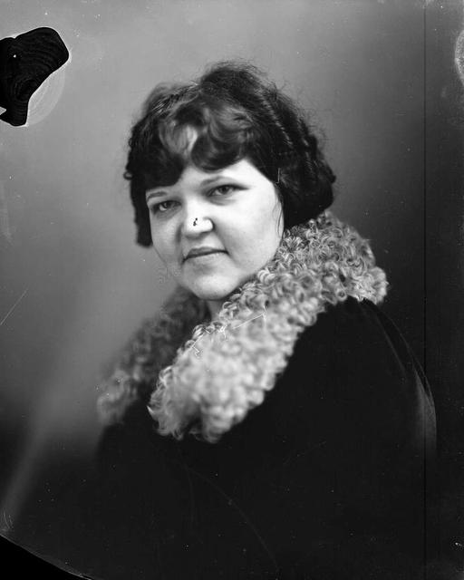 Original glass plate negative is from the J. C. Knowles Collection, PhC.182, State Archives of North Carolina. (8720640679), portrait, woman, fur stole, early 20th century, black and white