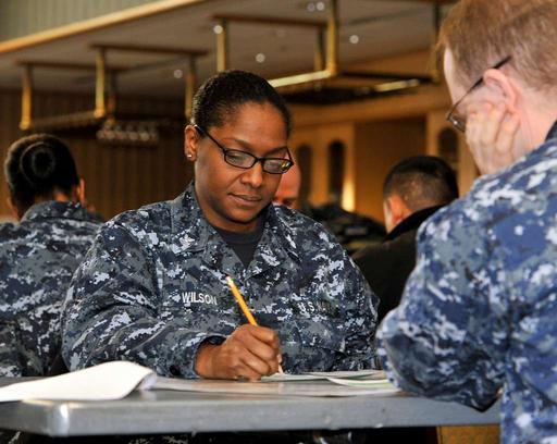 Juristin 1. Klasse Demieka Wilson, ursprünglich aus, legalman, first class, demieka wilson, navy, military, portrait, uniform, chicago, illinois