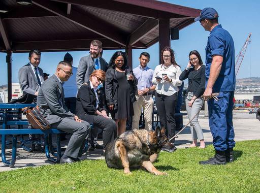 Members of Coast Guard Sector Los Angeles-Long Beach - PICRYL - Public ...