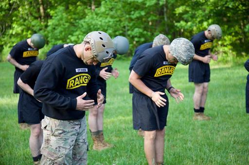 A group of U.S. Army Rangers, assigned to the 5th Ranger - NARA & DVIDS ...
