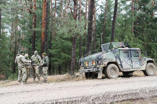 Members of the Ukrainian Army discuss best practices — NARA and DVIDS ...