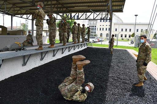 U.S. Army Paratroopers assigned to the 1st Battalion, - NARA & DVIDS ...