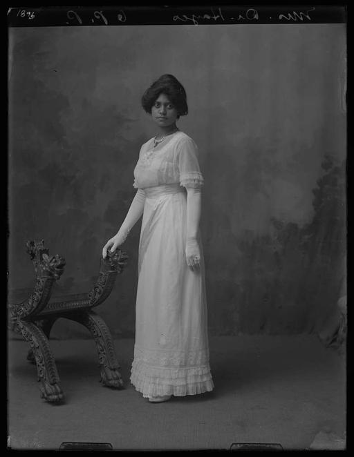 Flora Kaai Hayes (PNL-121-03834, original), flora kaai hayes, portrait, studio portrait, woman, hawaiian, lei, dress