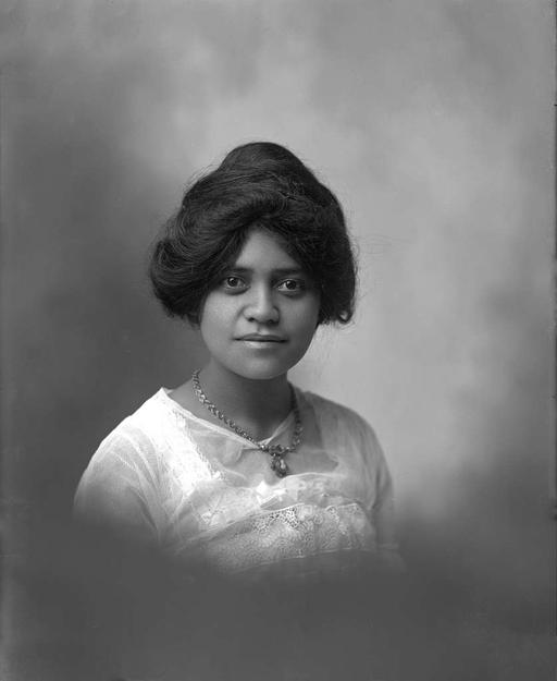 Flora Kaai Hayes (PNL-121-03832, original) (restored), flora kaai hayes, portrait, lei, hawaiian, woman, lace dress, early 20th century