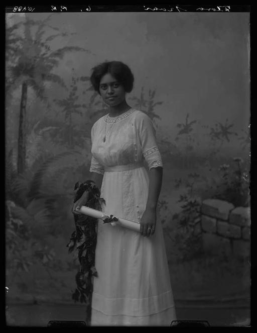 Flora Kaai Hayes (PNL-134-04246, original), flora kaai hayes, portrait, woman, hawaiian, indigenous